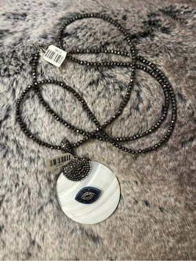 Pendant Necklace with Blue Eye